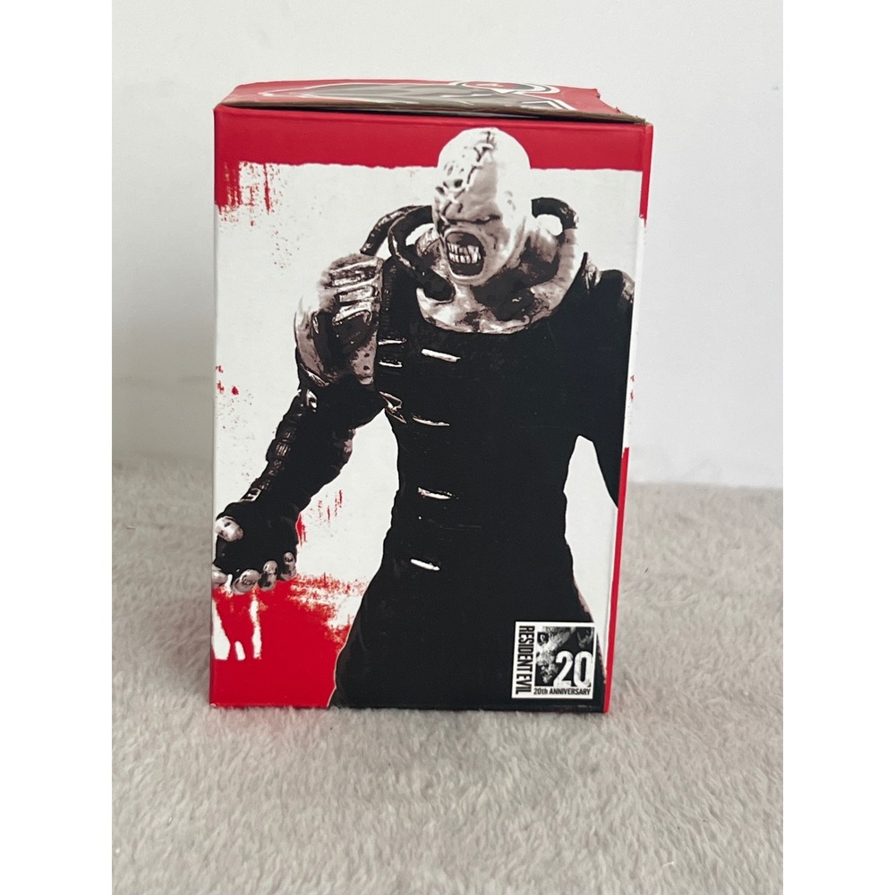 Resident Evil 20th Anniversary Nemesis Figure Nerd Block Exclusive Capcom B.O.W. - Picture 8 of 8